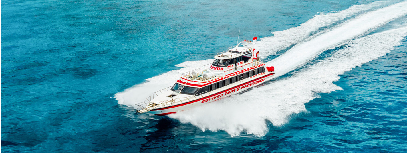 Kapal Rocky 02 fast boat dengan kapasitas penumpang besar