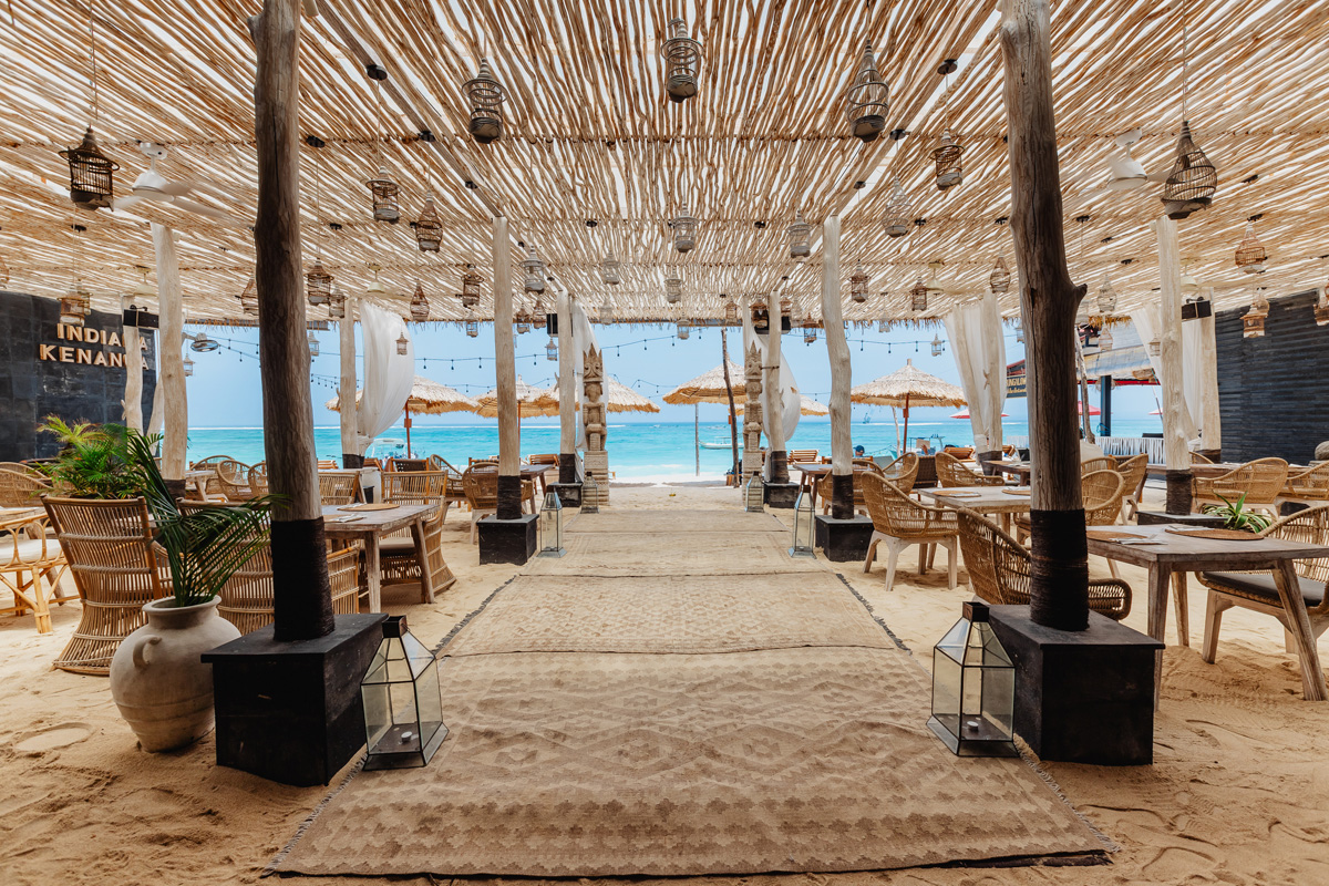 Lokasi ARNA restaurant dan area wisata Nusa Lembongan Bali